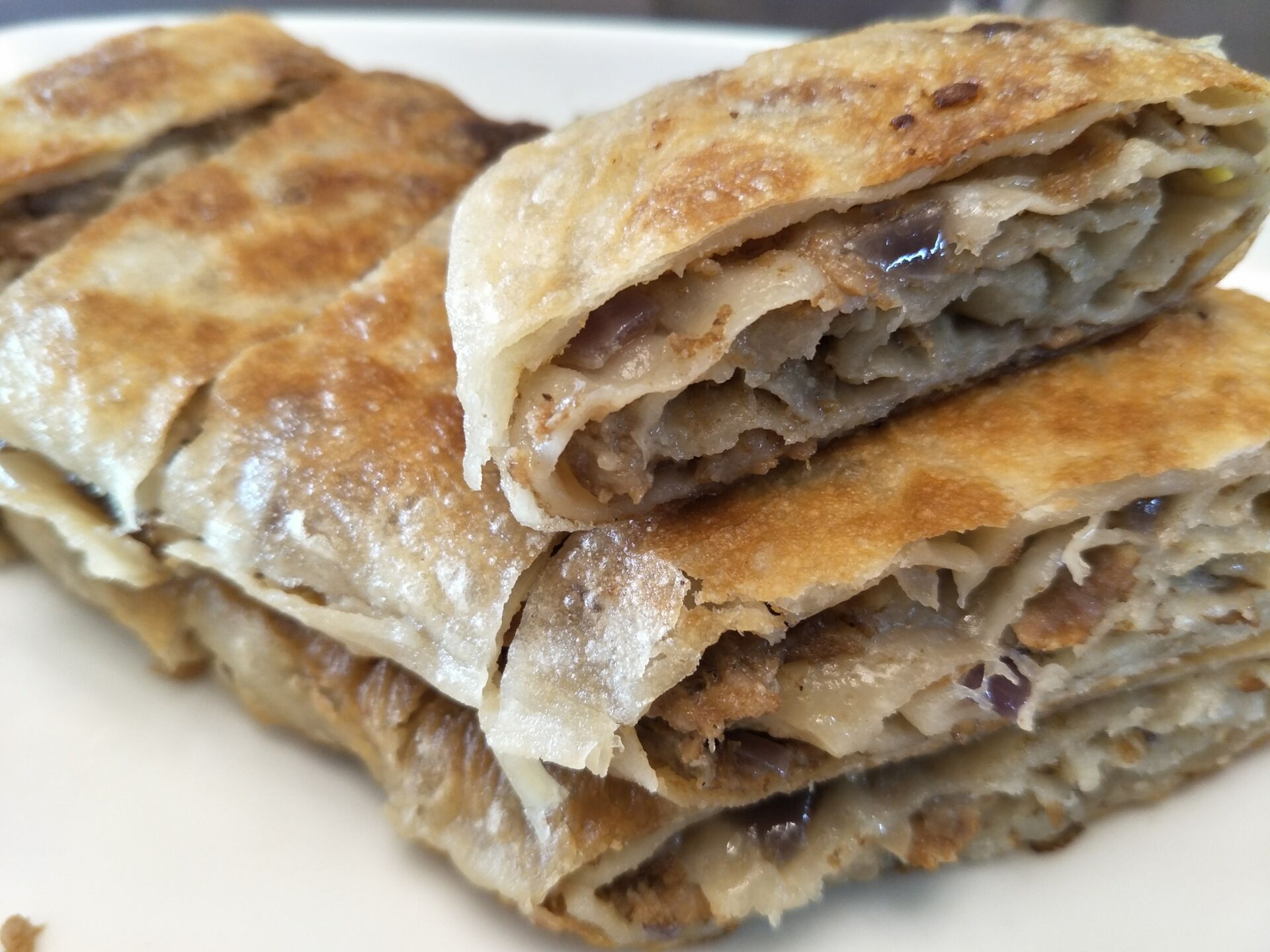 千层肉饼这个做法好,层多皮脆肉嫩,吃一口满嘴香,做早餐真是好