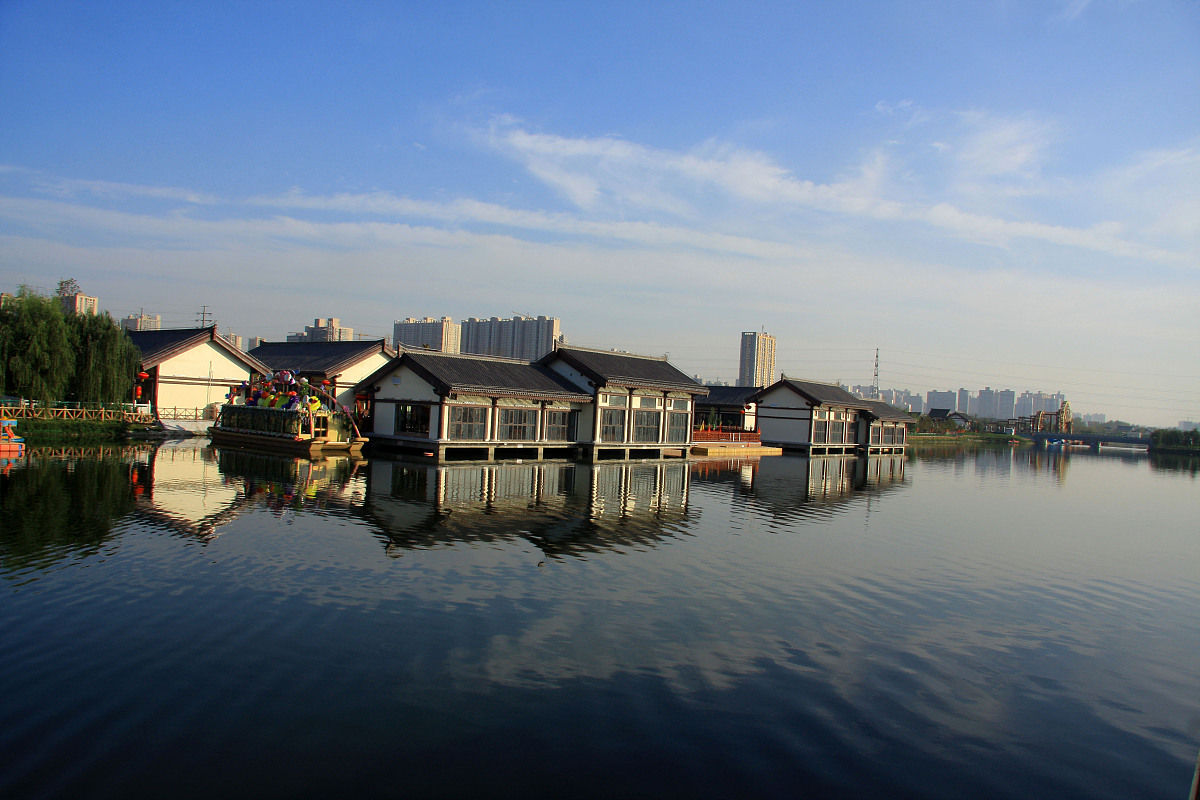 美景:汉长安城遗址:"汉城湖"公园.***_***2011年11月08日,陕西省西安