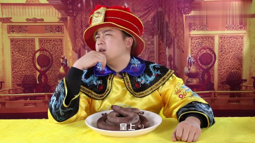 试吃东北硬核美食,哈尔滨血肠!这糟糕的形状没想到还挺好吃?
