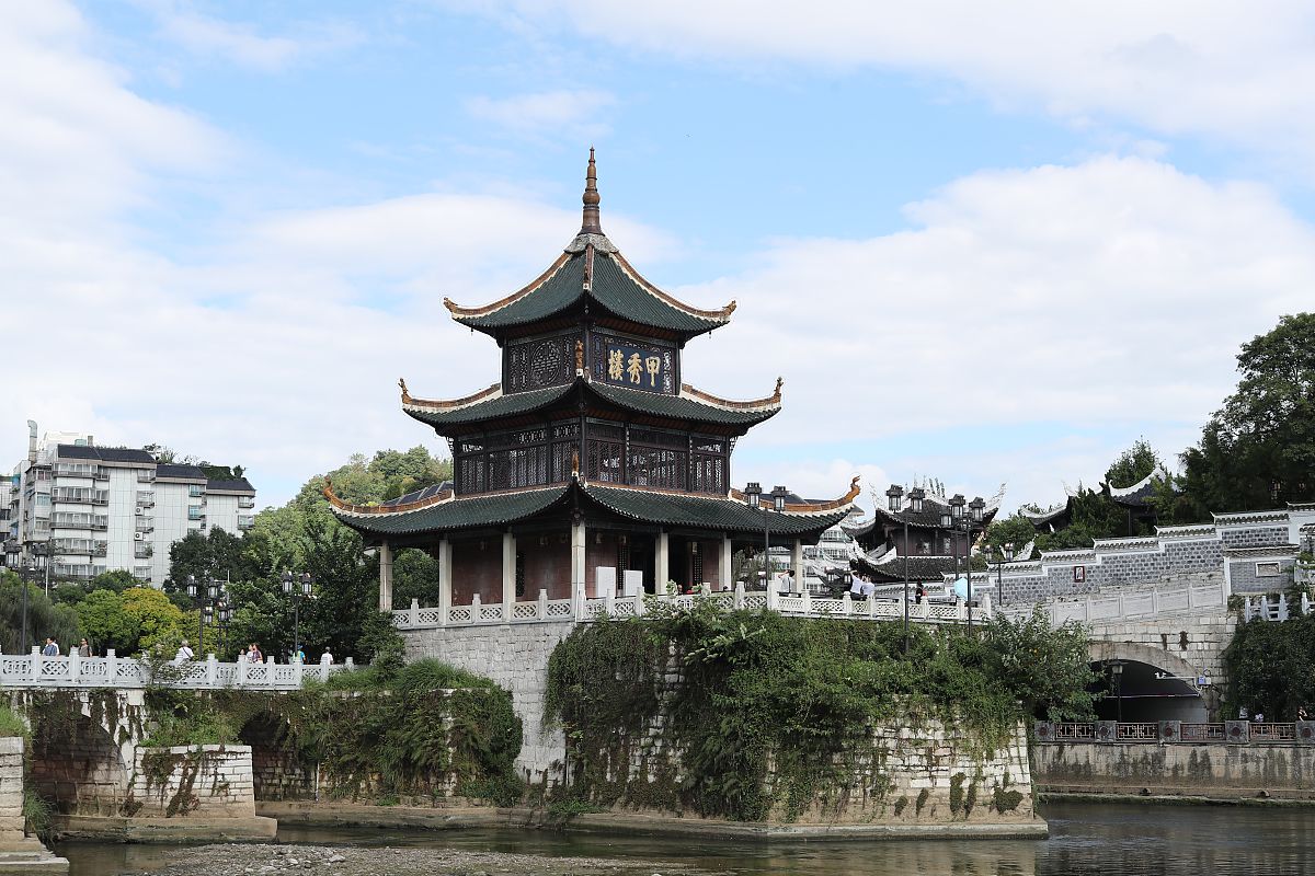 贵阳白云职业技术学校城市轨道交通运营与管理专业怎么样？教学质量好吗？