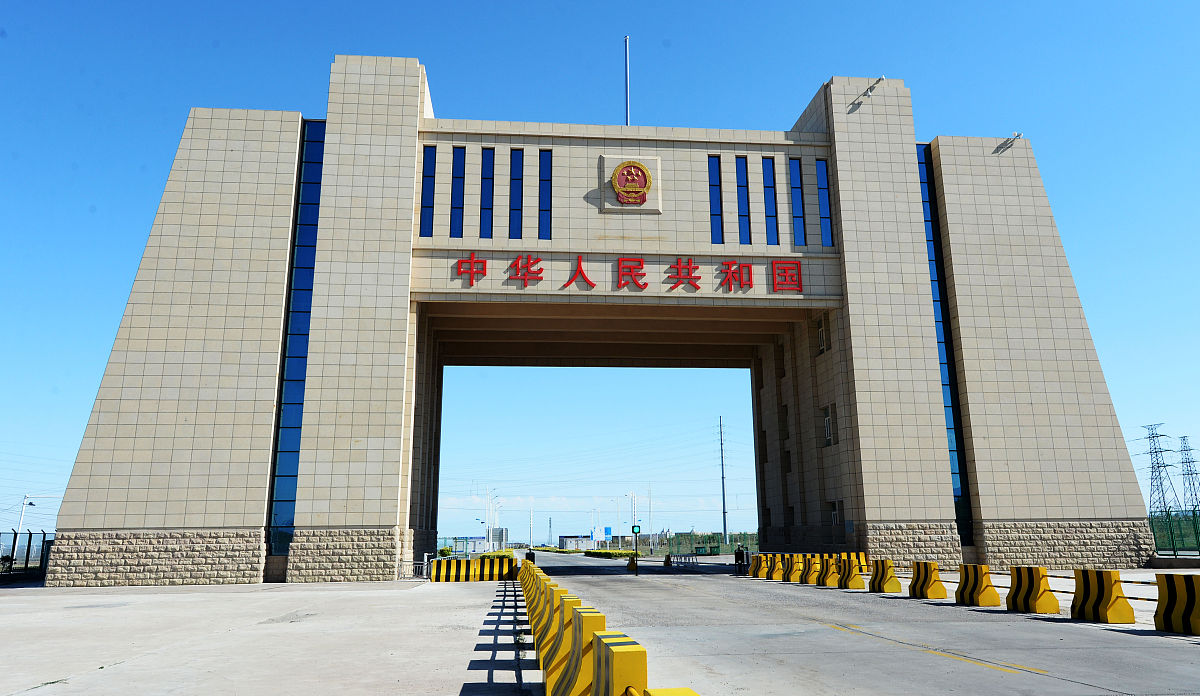2018年08月05日,中国与哈萨克斯坦的边境口岸阿拉山口口岸是第二座亚