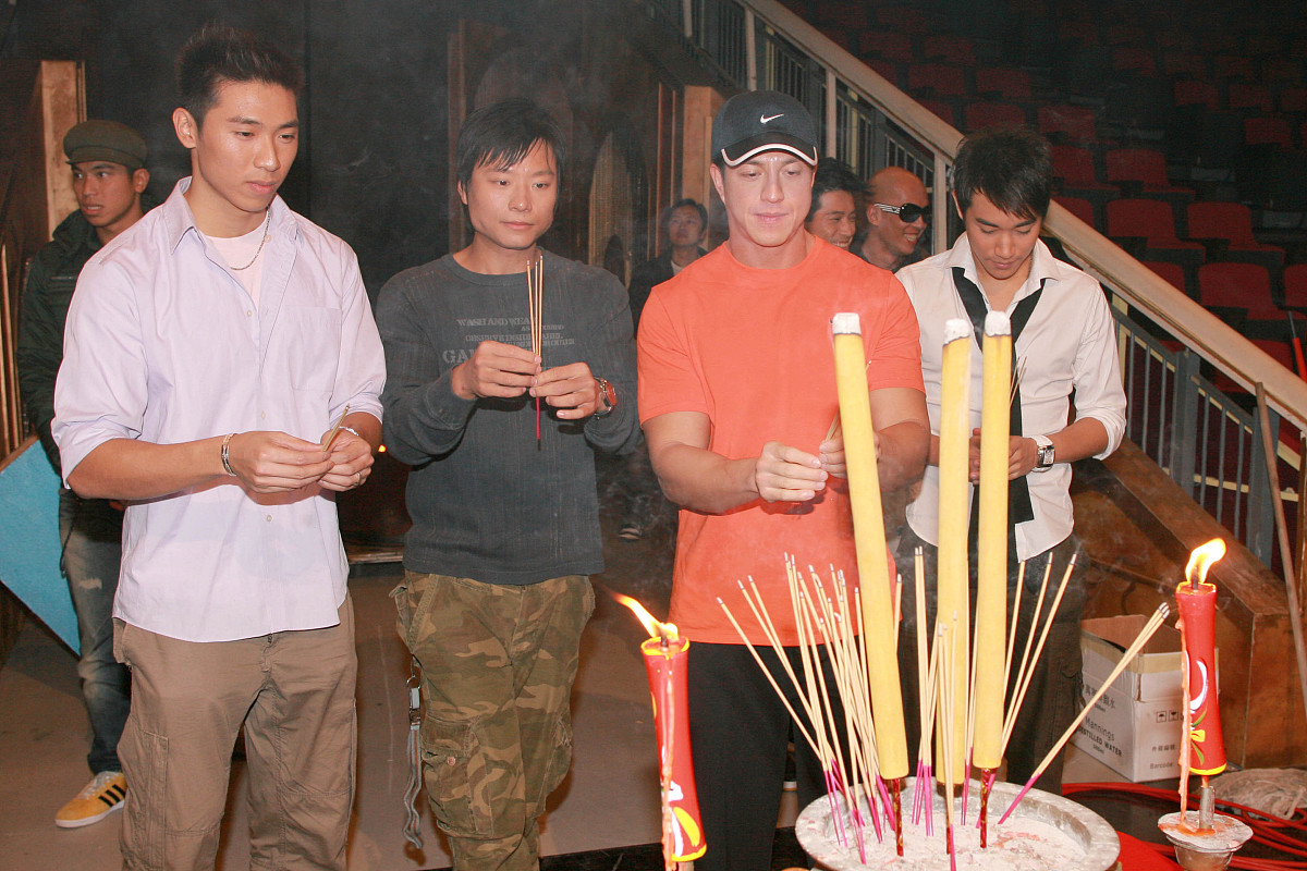 2007年 12月 24日 , 香港 , 翡翠 高清 首映 礼拜 神 仪式 . 香港 先
