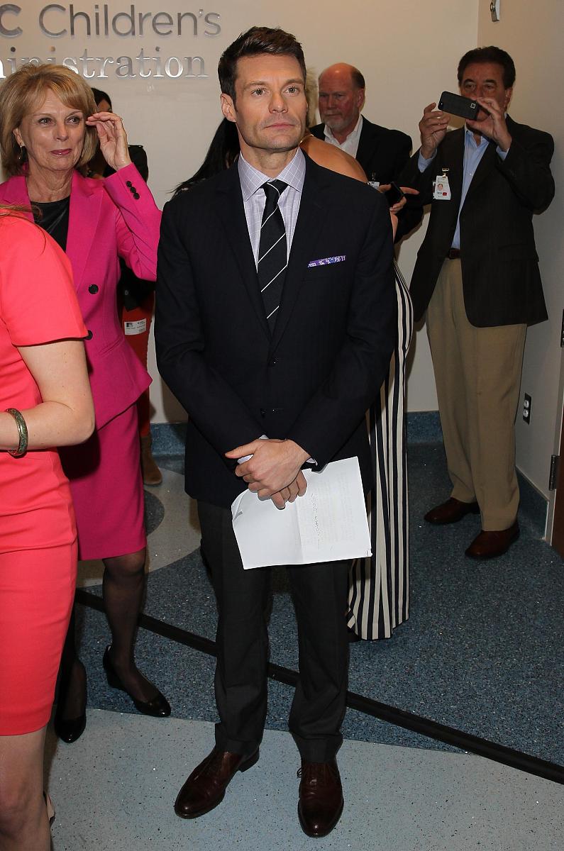 四川广播电视中等专业学校怎样？是什么办学性质？