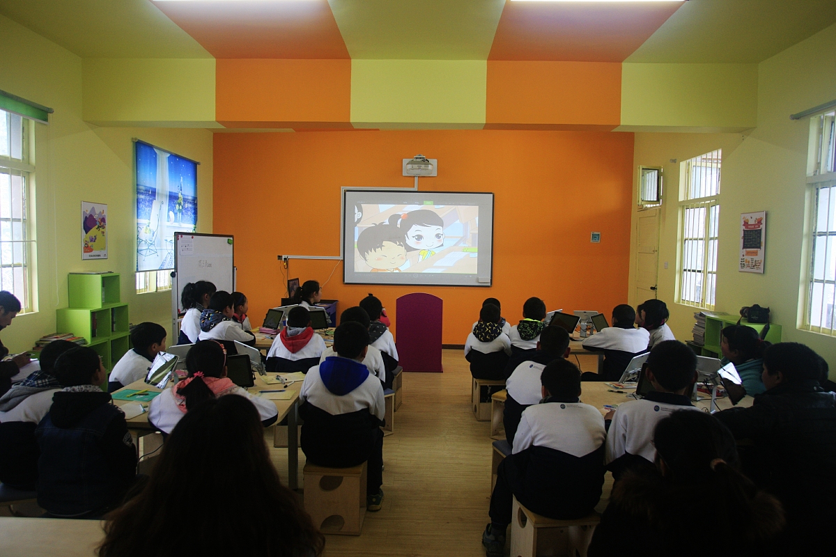 充满阳光的教室：一个关于希望和成长的故事