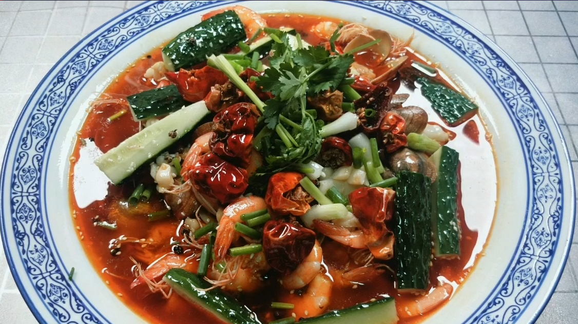 五星级酒店厨师长教您做水煮三鲜,麻辣鲜香,色泽艳丽,正宗做法