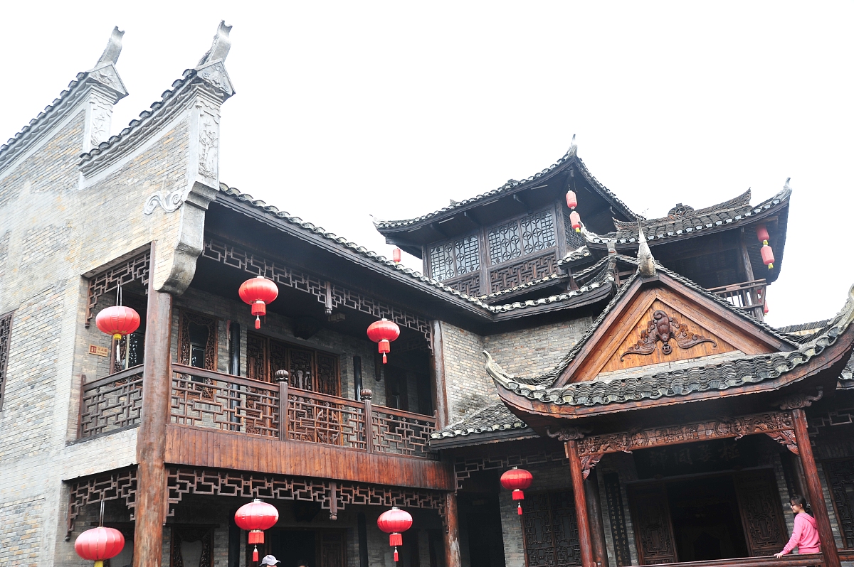 张家界旅游学校是公办吗？招生专业都有哪些