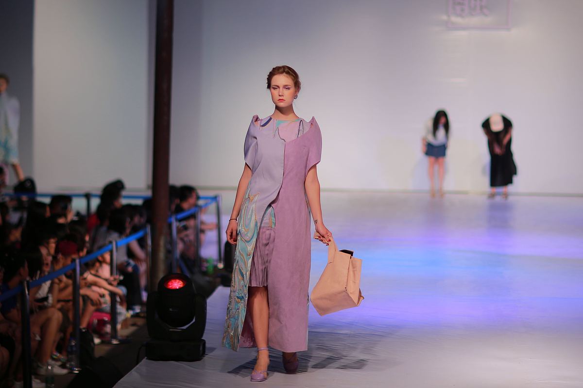 云南工艺美术学校服装设计与工艺专业怎么样