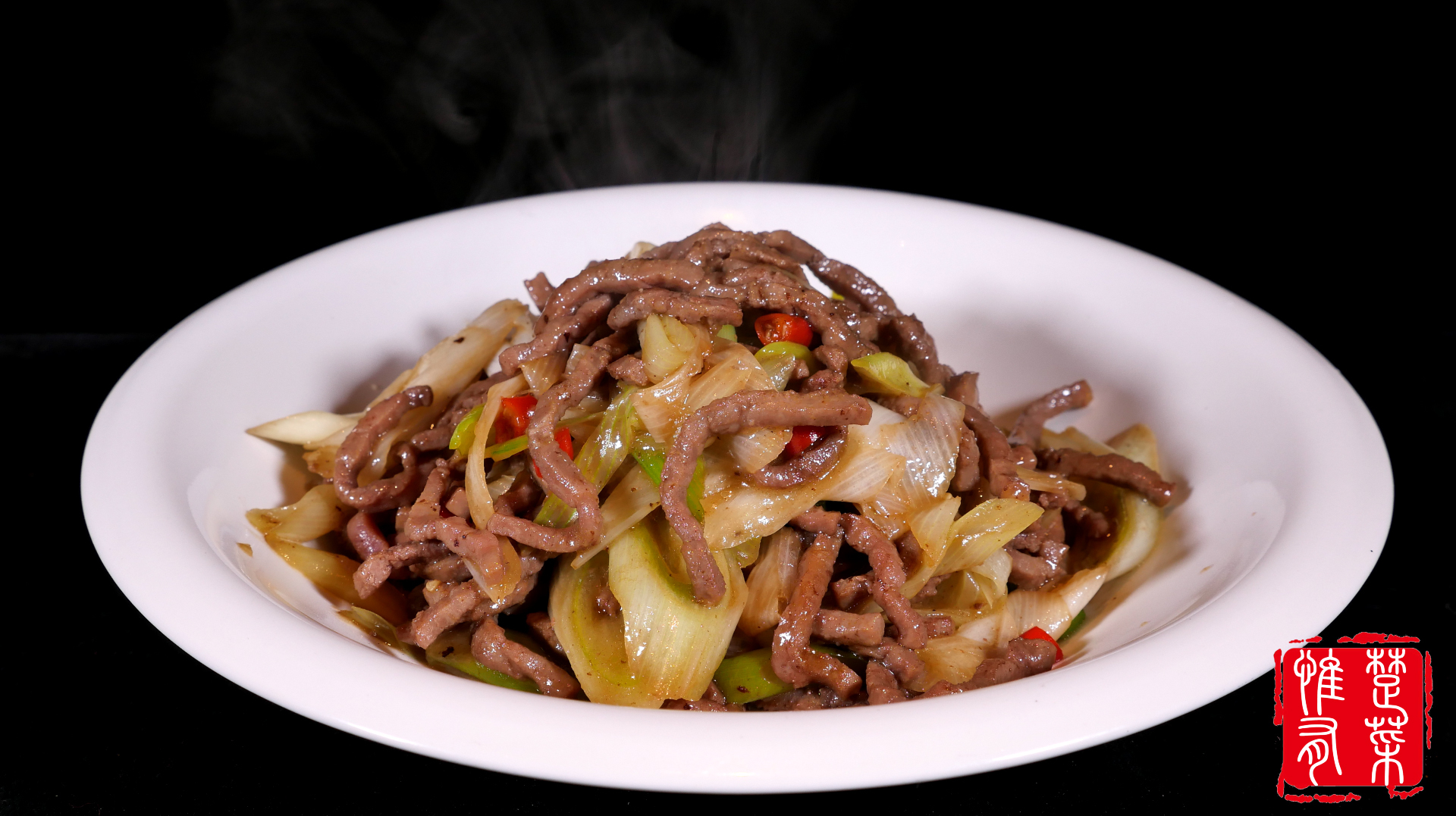 厨师长教你做葱爆牛肉丝,简单易学的美食,鲜香滑嫩,地道家常菜