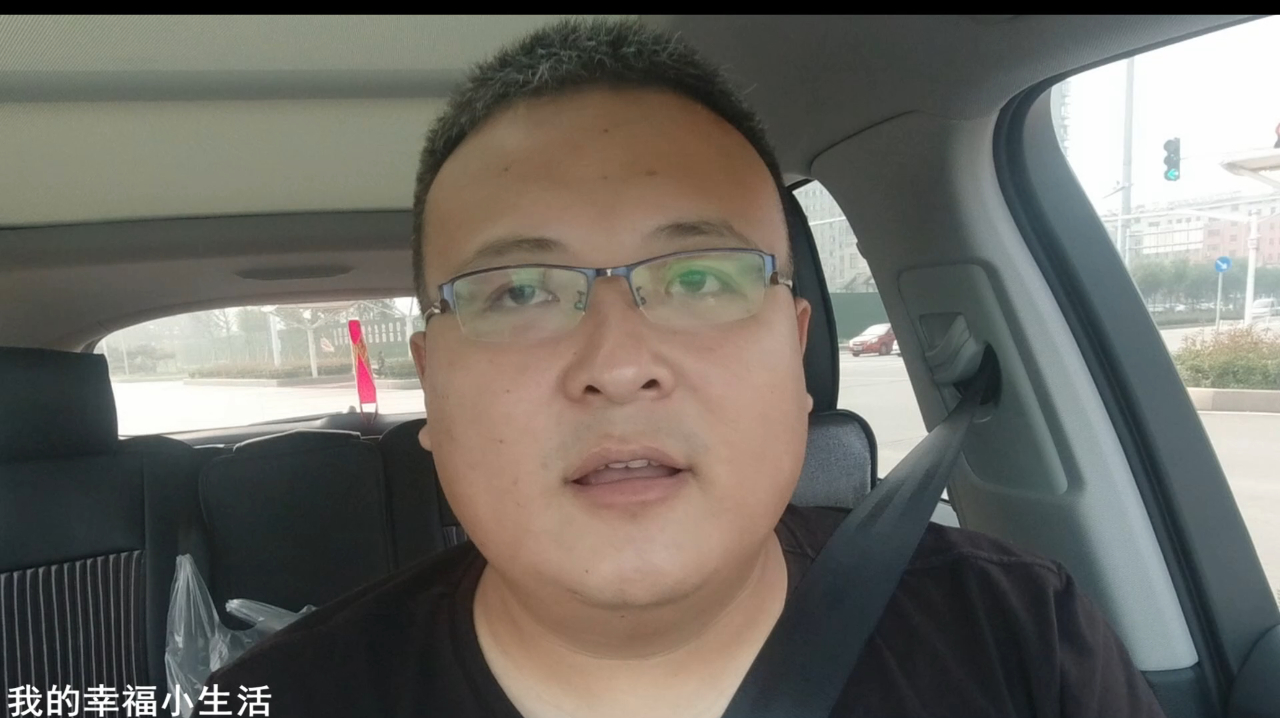 一块猪腿,两箱啤酒,山东小伙去岳父家接媳妇 孩子,一路好风景