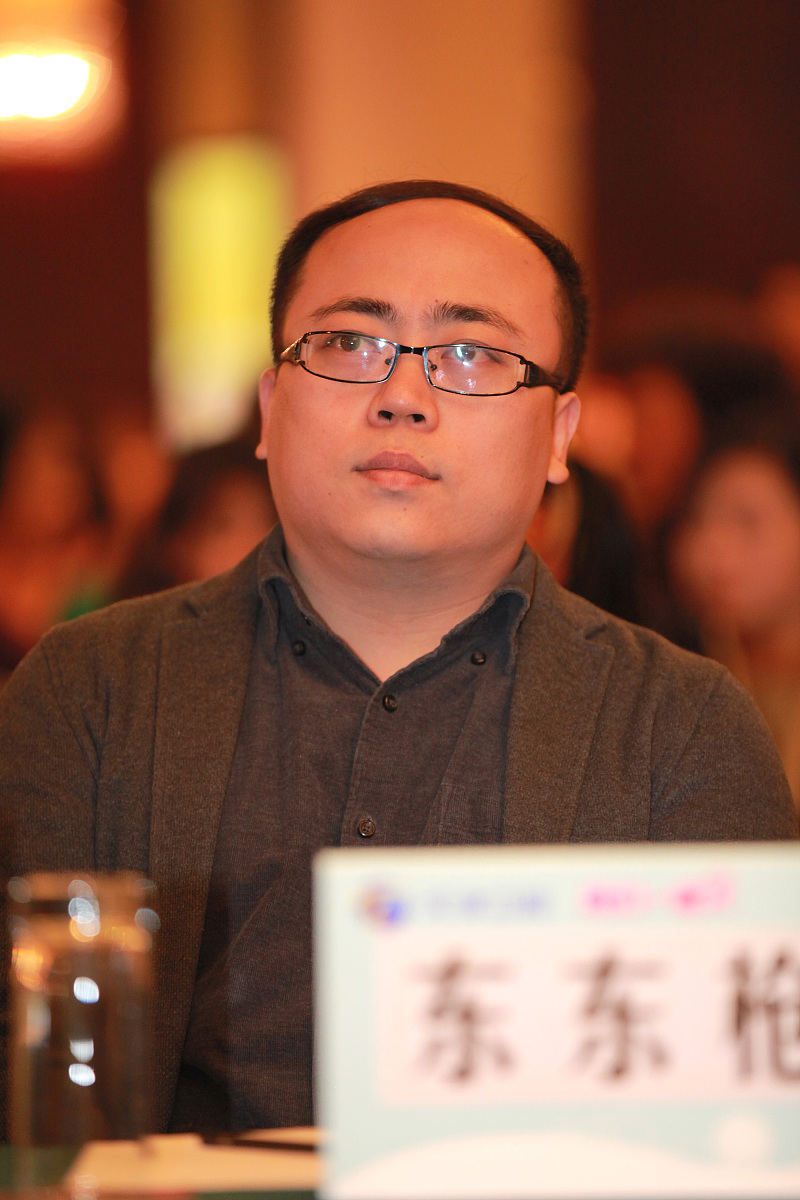 2013年11月21日,北京,电视剧《我们一家人》在京举行发布会.***_***东