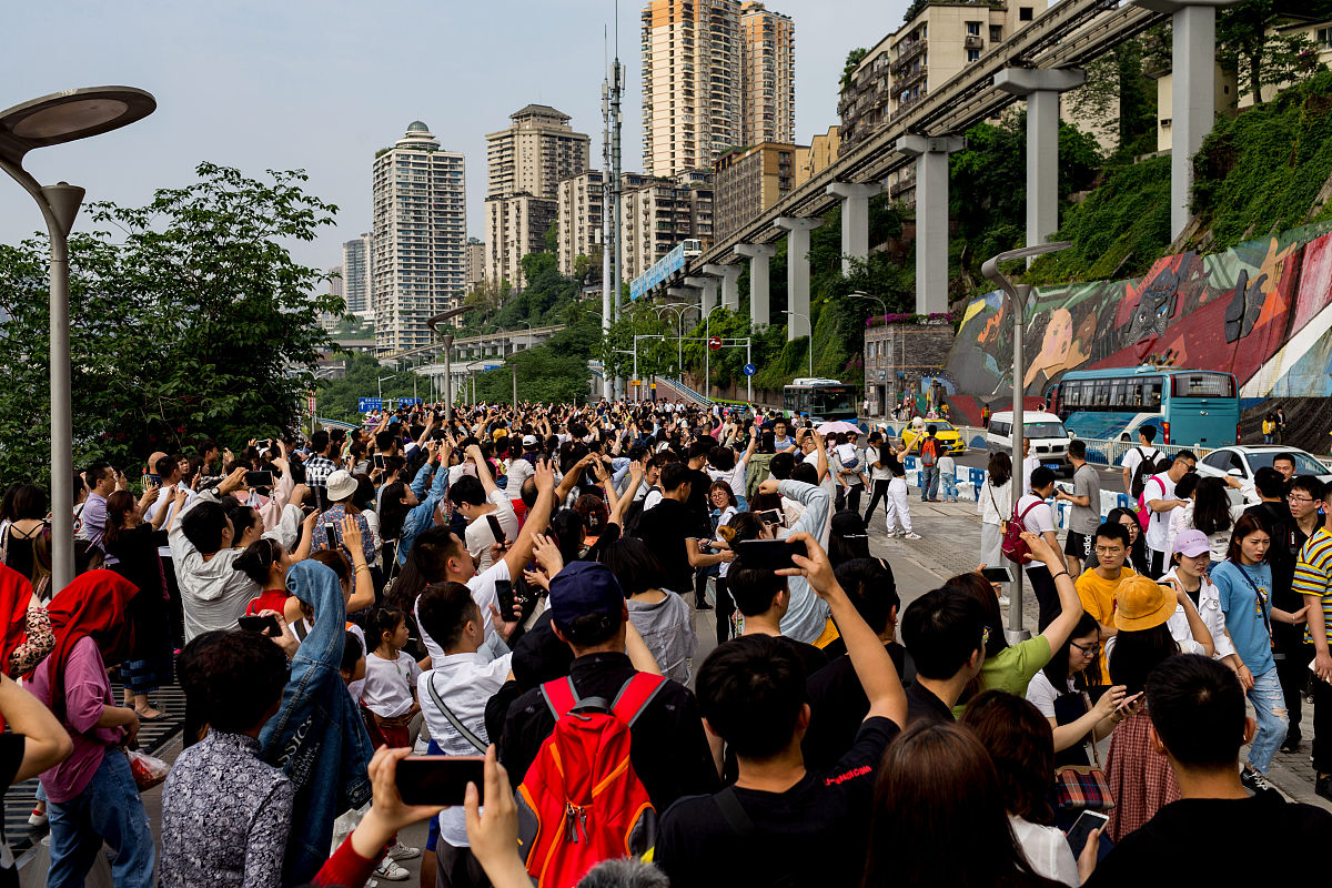 2021年重庆轻轨专业招生要求：报名条件、考试要求及综合素质