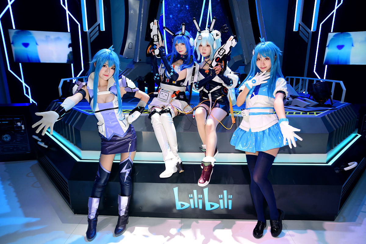 介绍虚拟主播虚拟小萨