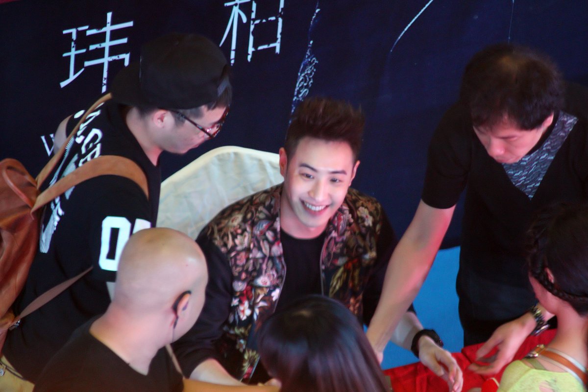 曹雨臣解读金瀚暖心举动的深层含义