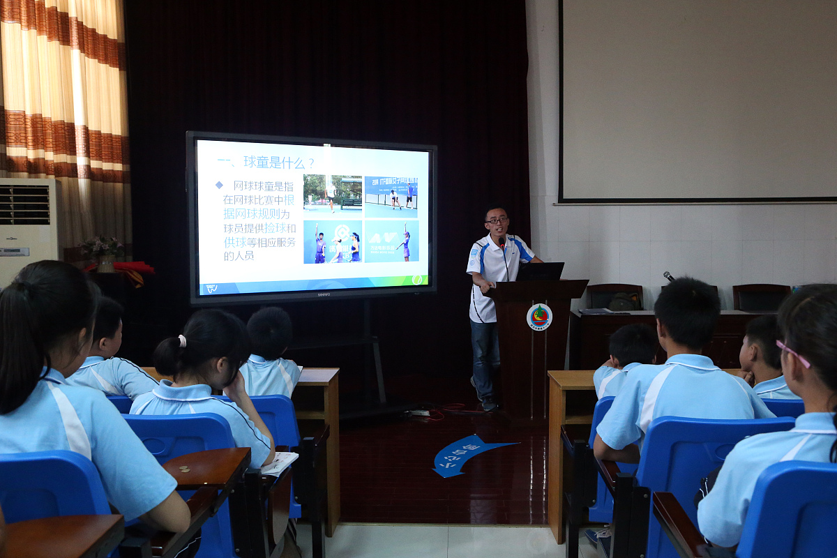 我们将在一所小学中每个班开展讲解有关防欺凌的内容以此为主题写一篇新闻稿写的详细一点