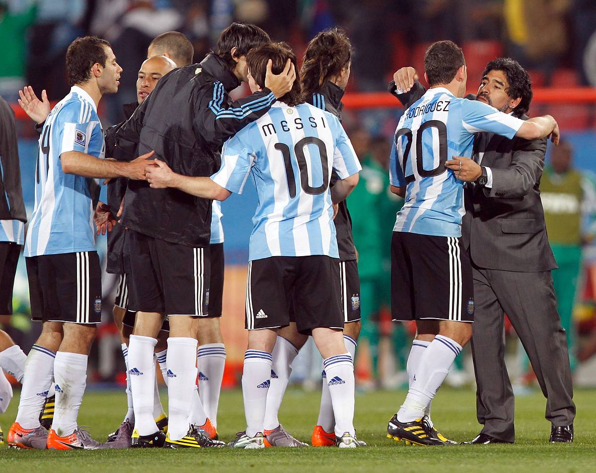 2010年6月12日,南非约翰内斯堡,2010<strong>世界</strong>杯b组小组赛,阿根廷vs