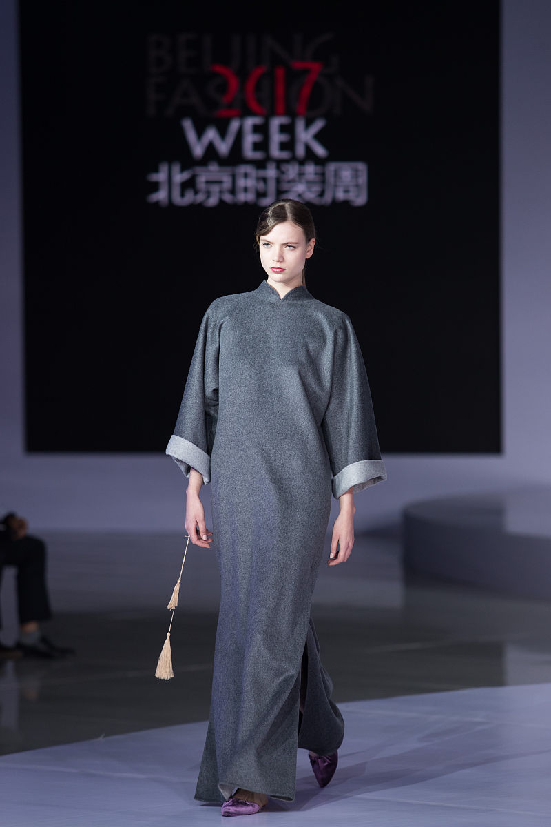 新中式服装：传统与现代的完美融合