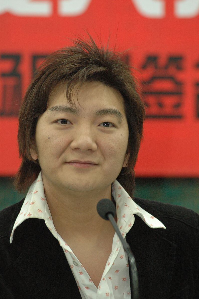 写出﻿每晚小说的软件介绍软件特色软件亮点软件优势软件测评