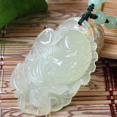 带和田玉手镯好处,女性戴和田玉手镯有什么好