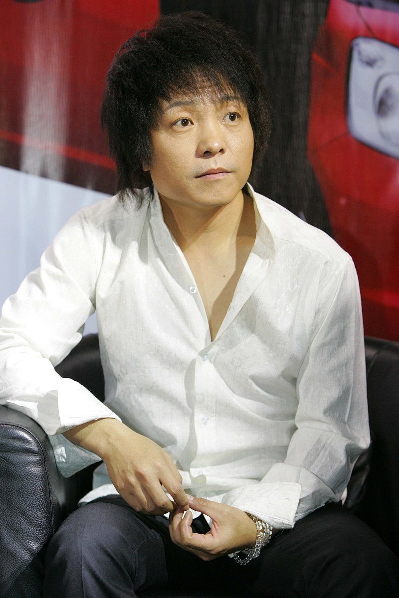 2008年11月11日,北京,电影《爱情呼叫转移2》官网启动仪式举行.许巍++