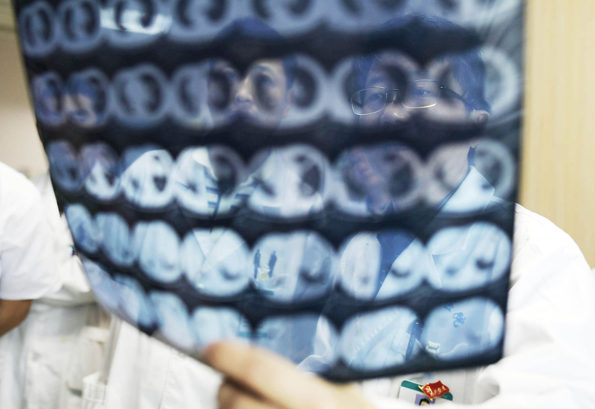 黑色素瘤的治疗方法写5000字