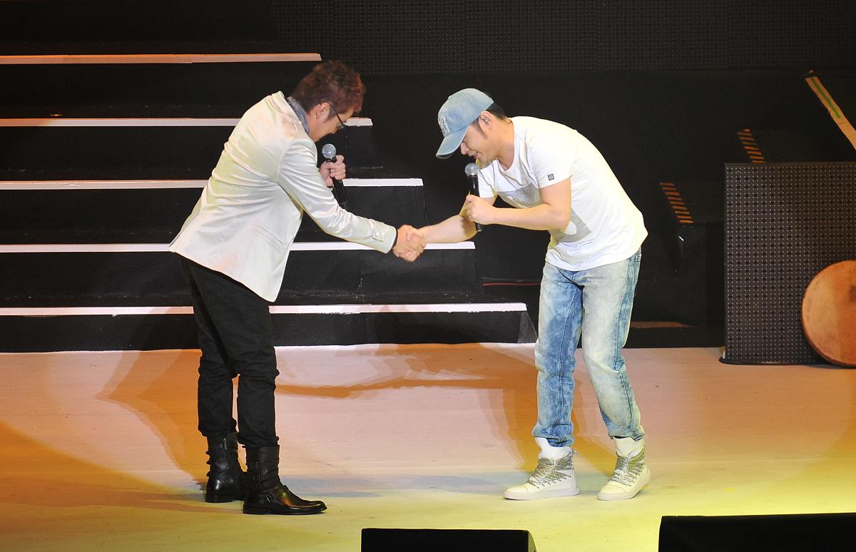 2011年5月21日,北京,2011刀郎"谢谢你"巡回演唱会的首站演出在北京万