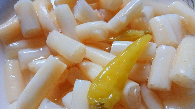 颜值凉拌菜——凉拌酸藕带,酸,甜,辣,麻,咸味道都有了