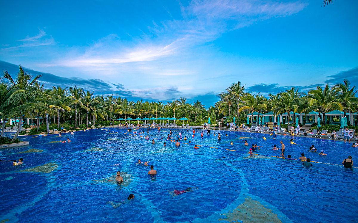 三亚旅游攻略：景点、特色、未来发展