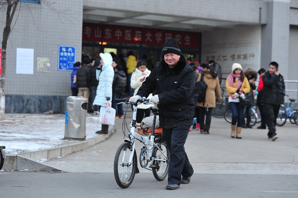 上海工程技术大学考研：国家线和学校线都过了，能参加复试吗？