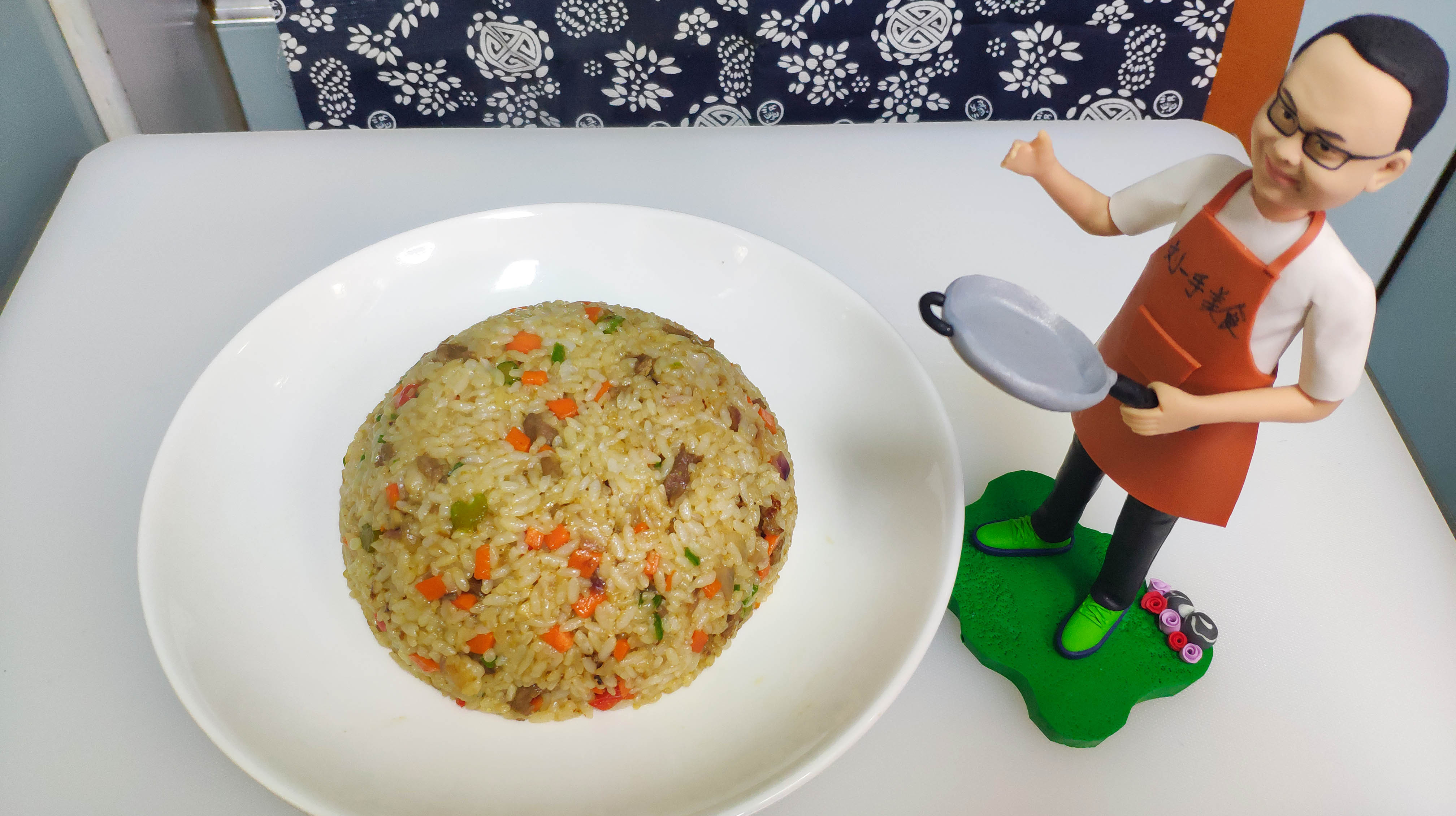 孜然羊肉炒饭的正确做法,不腥不膻,米饭粒粒分明,一大盘不够吃