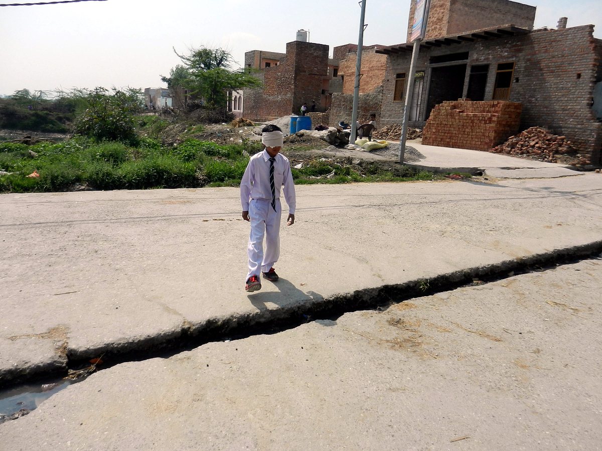 超能力冲刺是一款精灵进化题材放置卡牌手游历经两年的打造超100张原创精灵立绘+特色精灵进阶玩法