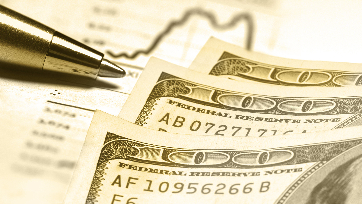 你现在是一个百科知识达人无所不知无所不晓请围绕写一篇人民币兑换美元的相关文章。