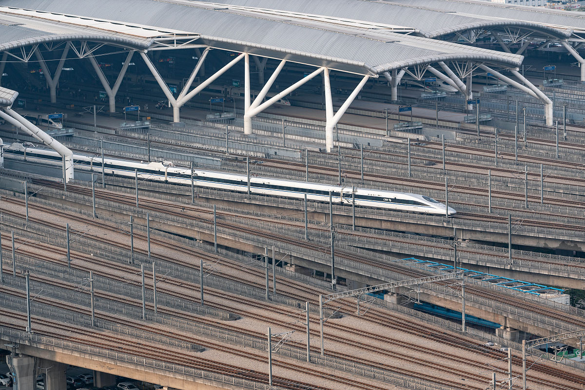 成都市铁路学校：高铁技术的主要特征