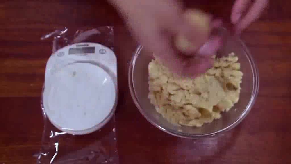 好吃健康低脂的绿色月饼制作方法,在家里就能制作