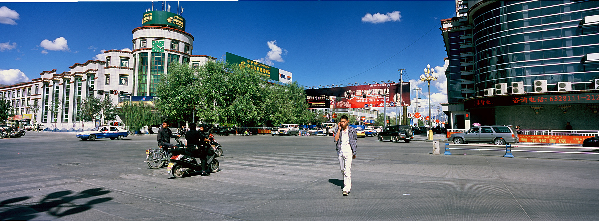2011年3月24日,西藏,拉萨市区***_***+++_+++西藏,拉萨,市区,城市建设