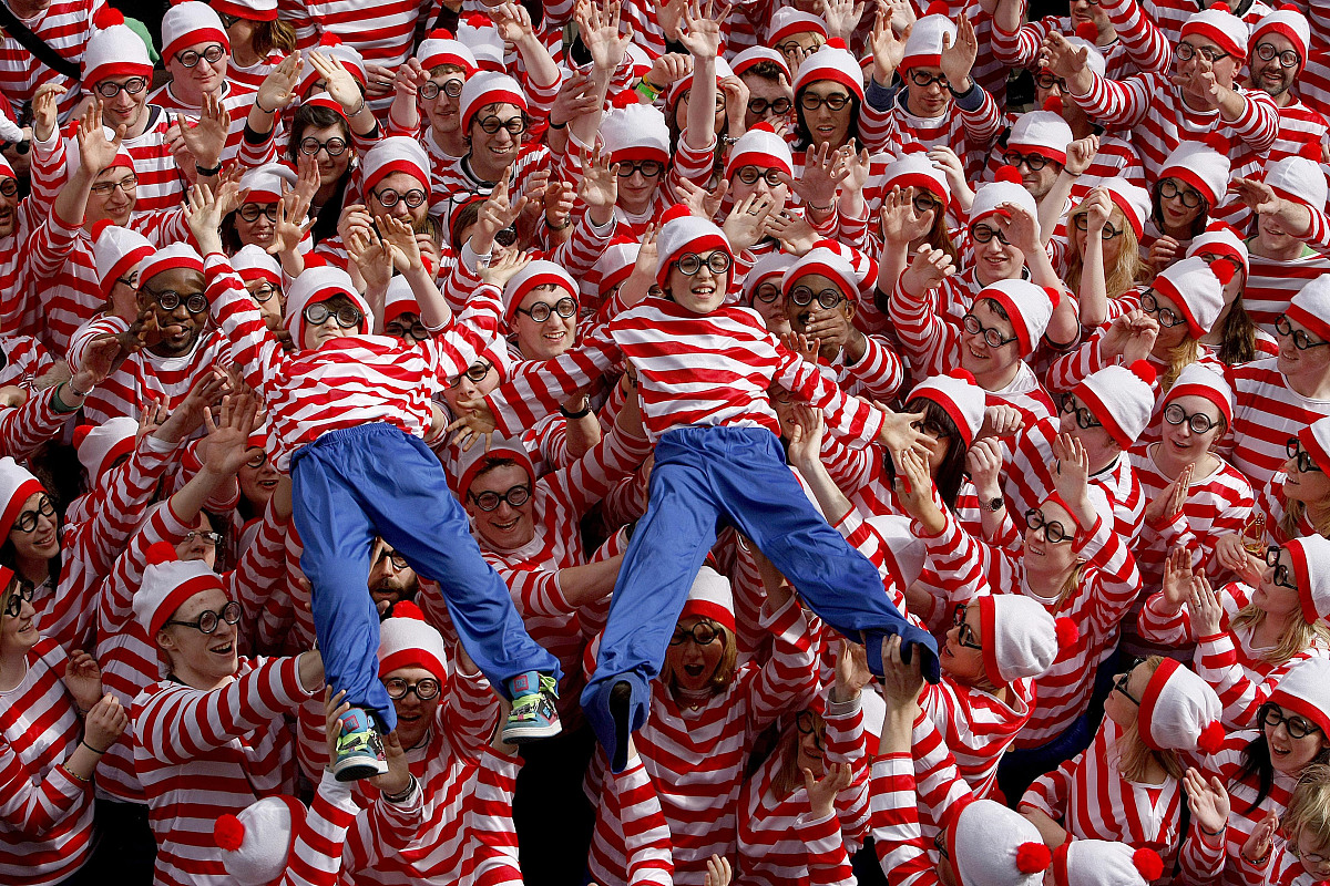2011年4月1日,爱尔兰都柏林,《威利在哪里》(where's wally)漫画爱好