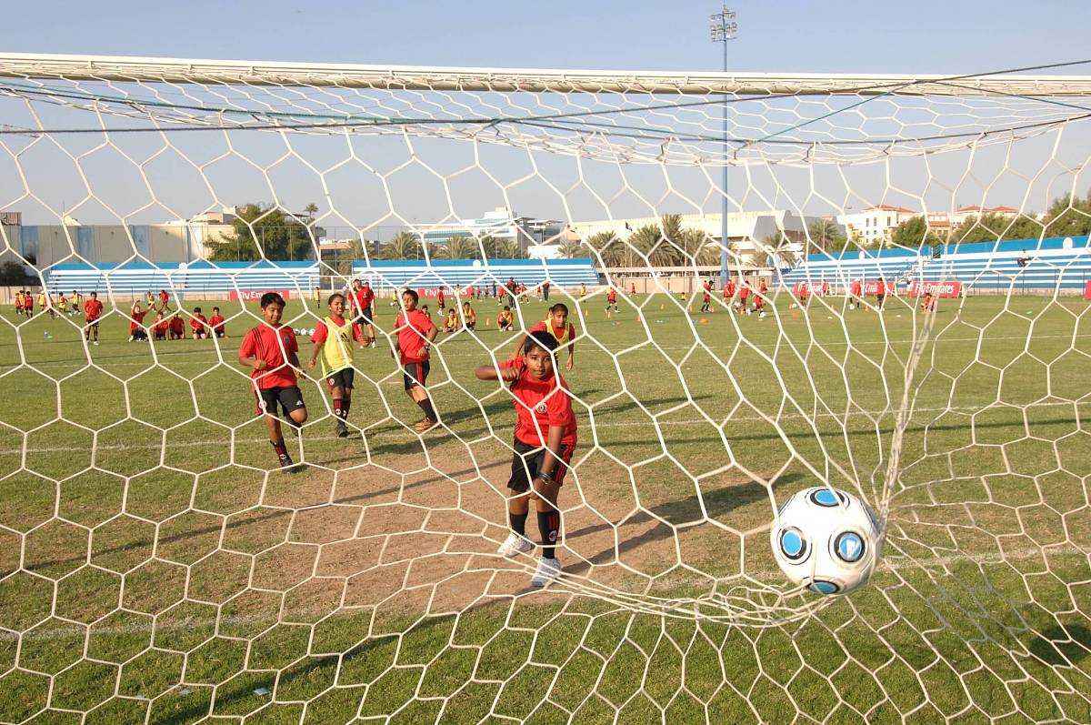 函数极限的定义：f(x)在x0处极限值为A