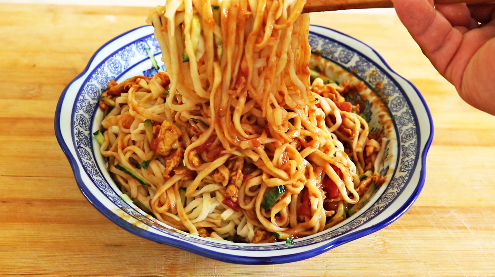 西红柿鸡蛋炸酱面最好吃做法,面香味美,营养健康,做法简单快速