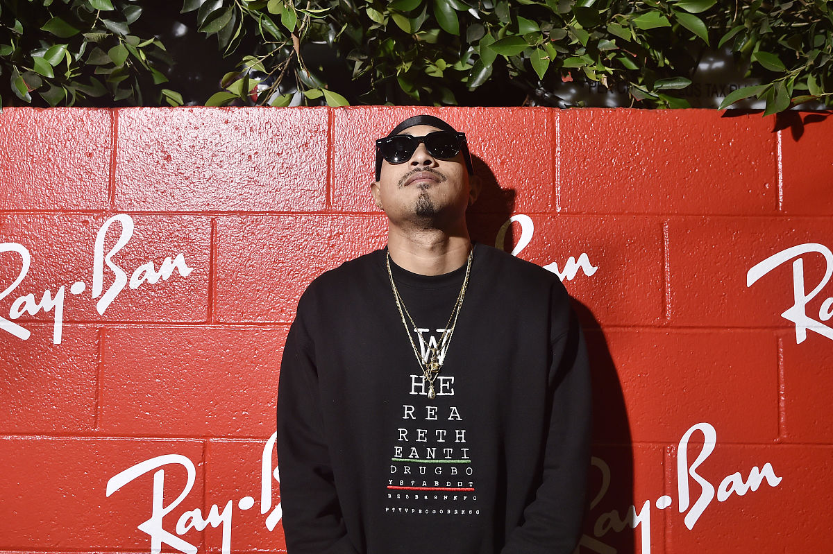 用Gai的口吻和风格写一首歌