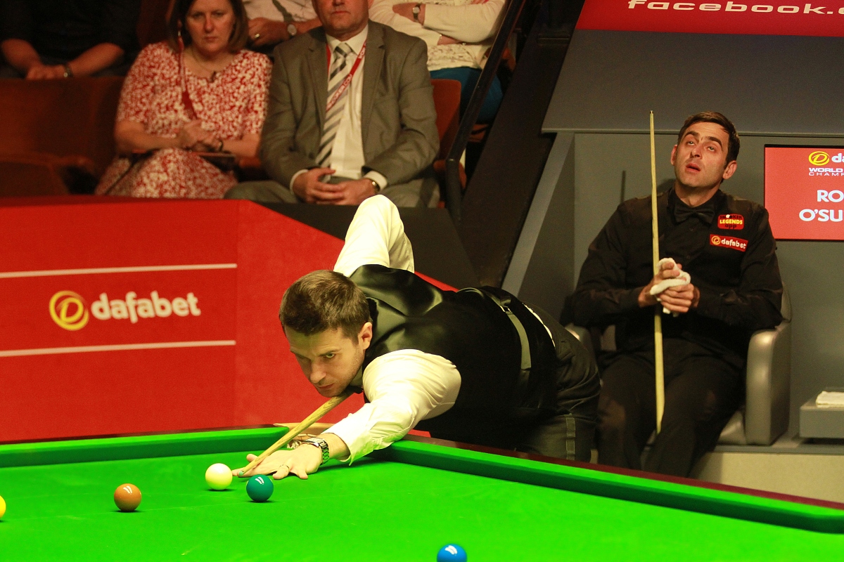 在斯诺克届除了奥沙利文的世纪登杆吉米怀特的世纪扎杆还有哪次击球有世纪的称号？