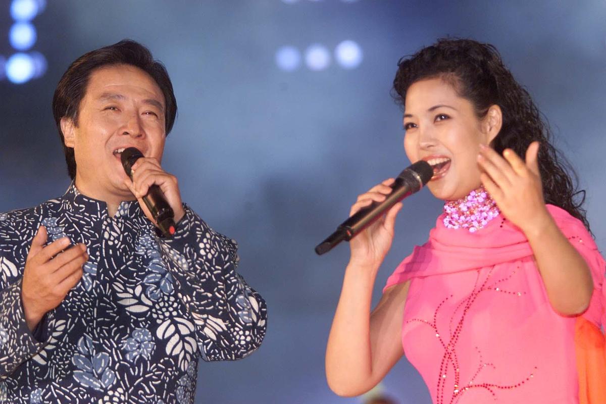 写一首中国歌曲