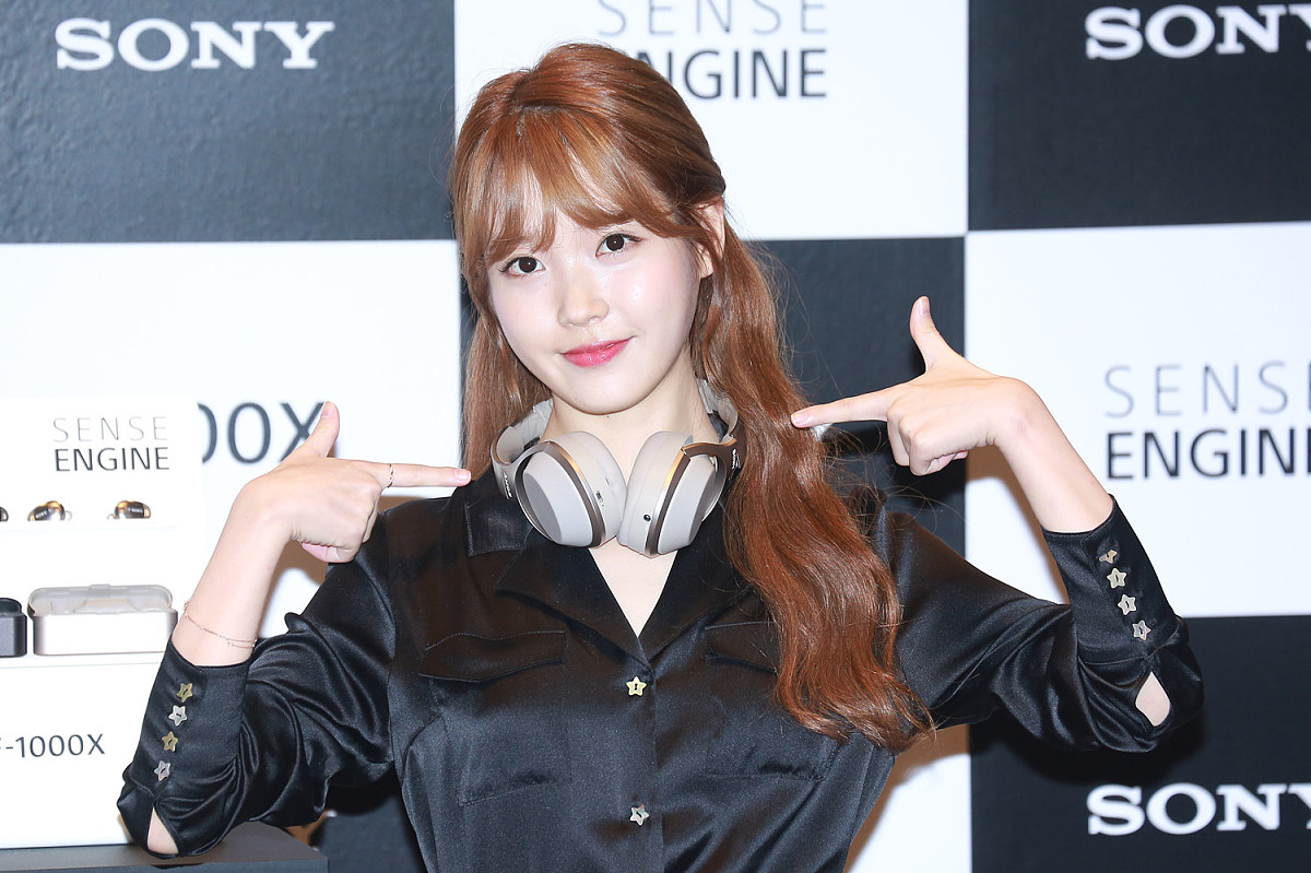 2021年成都职业高中礼仪职中招生专业计划、招生问答