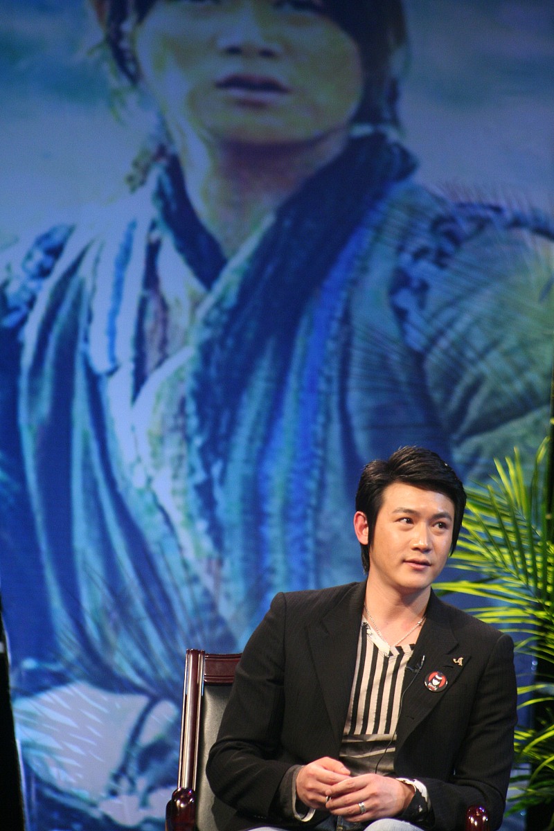 故事人生：充满故事的访谈节目