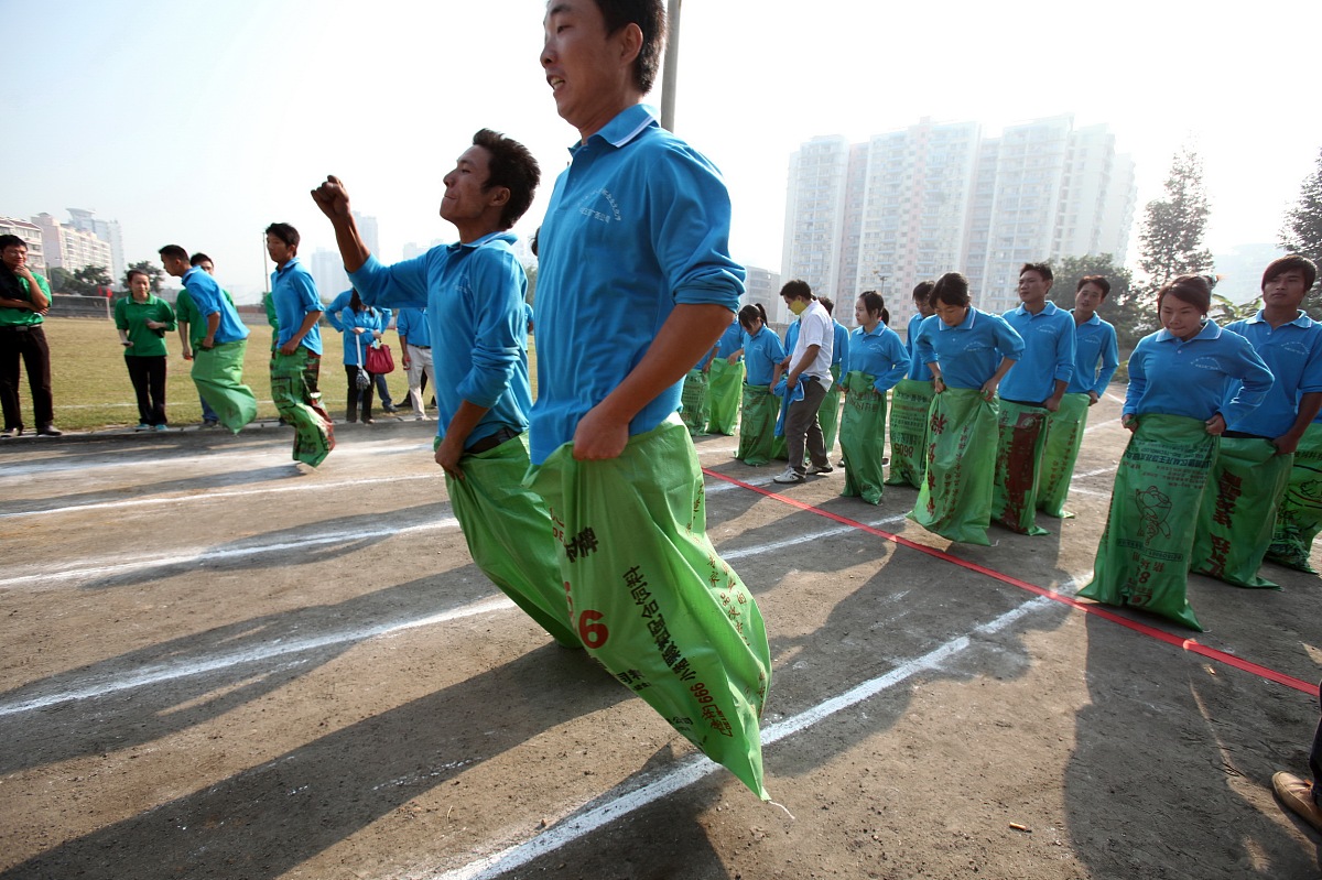 解密老板凌晨红包背后的含义：一场成功的品牌时装秀