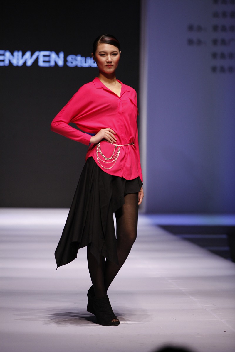 山东服装职业学院服装表演专业毕业生就业前景如何