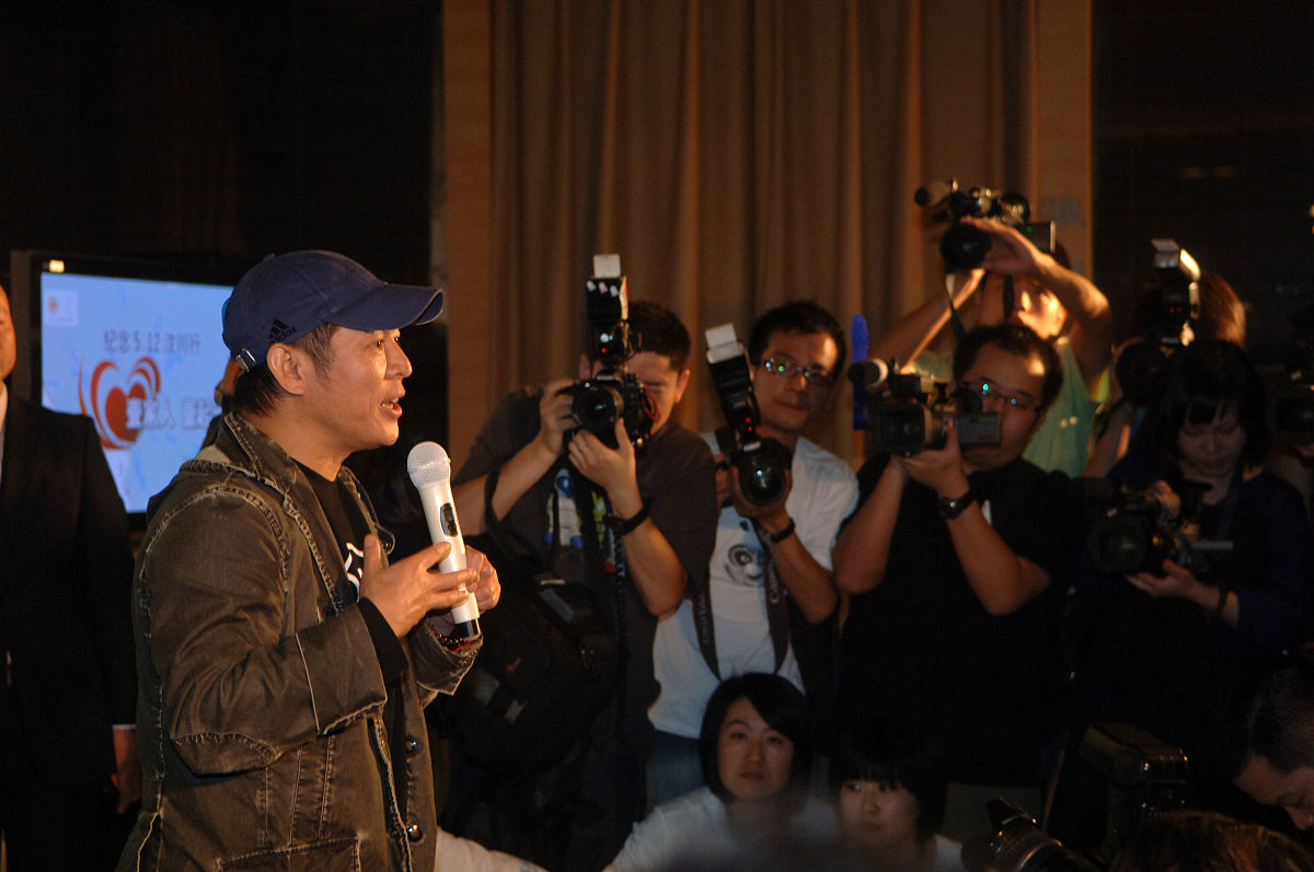 2009年5月9日,成都,李连杰成都媒体见面会.+++_+++李连杰,见面会