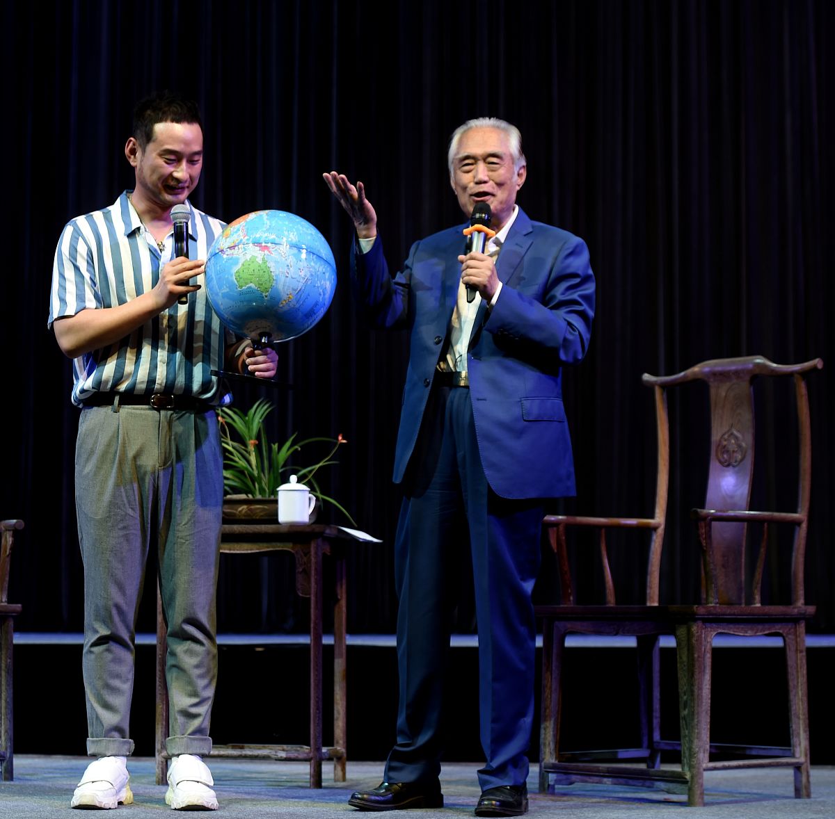 五浊恶世是什么意思_词语五浊恶世的意思