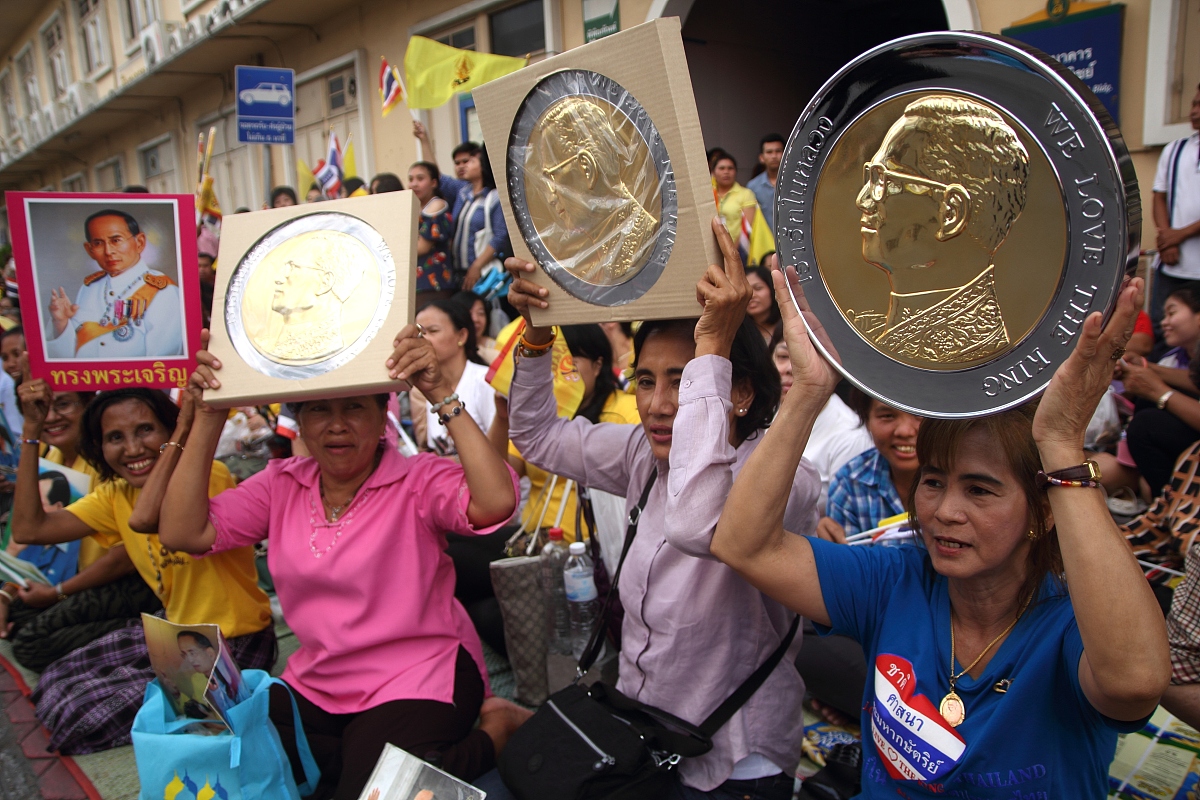 当地时间2014年9月15日,曼谷,泰国国王普密蓬·阿杜德在医院居住近六