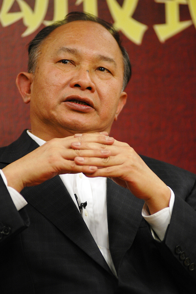2008年4月23日,北京,电影《赤壁》官网的启动仪式举行. 吴宇森+++_+++