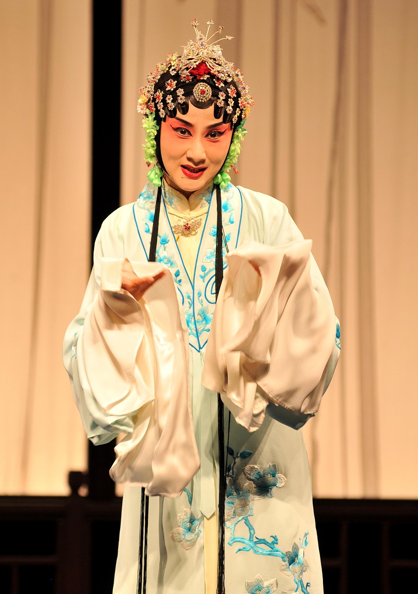 2009年6月26日,南京,昆剧《钗钏记 落园》由江苏省昆剧院演出.***_***