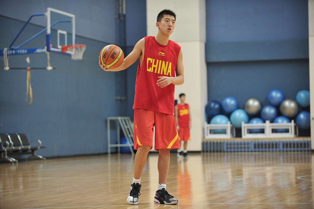 我是一个5年篮球运动员请给我提供一个训练计划